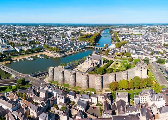 Апартаменты Nid Douillet Cosy Au Coeur D'angers, Ideal A Deux